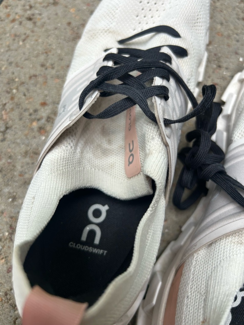 On Cloud Running shoe womens 10 - Picture 4 of 6